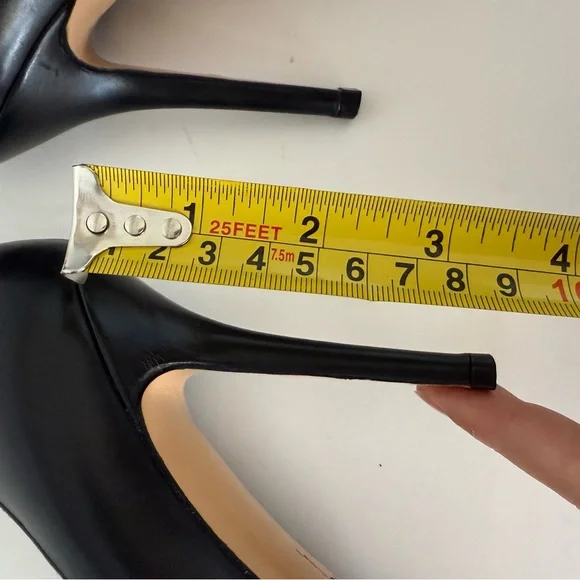 Salvatore Ferragamo Runa 100 Double Bow Leather Stiletto Heel Pointed Toe Pumps - Picture 14 of 14